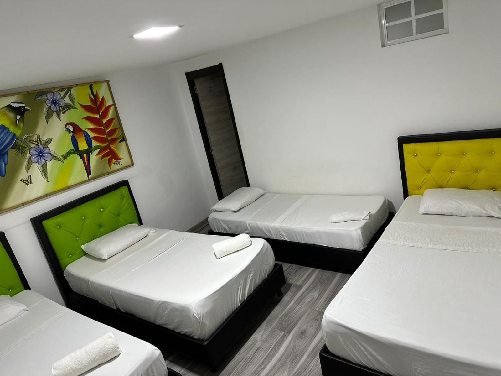Hotel Las Flores 圣罗莎德卡瓦尔 外观 照片