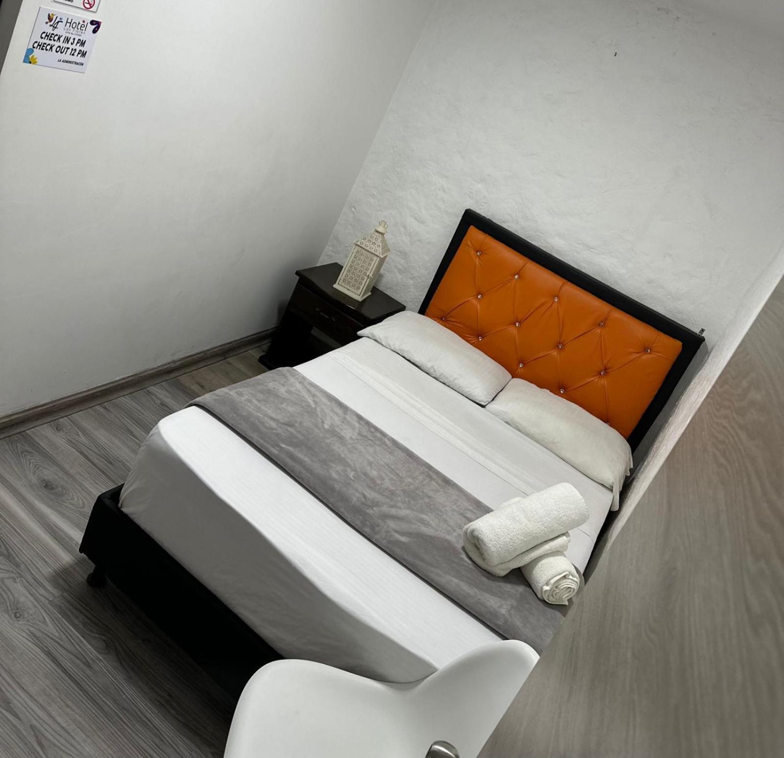 Hotel Las Flores 圣罗莎德卡瓦尔 外观 照片