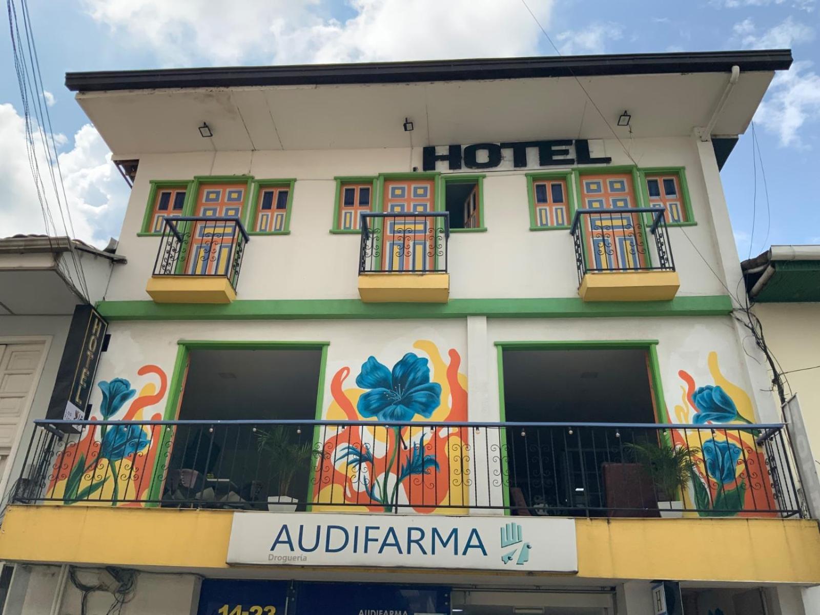 Hotel Las Flores 圣罗莎德卡瓦尔 外观 照片